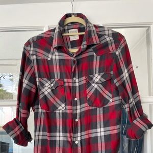 Men’s small plaid flannel button up
